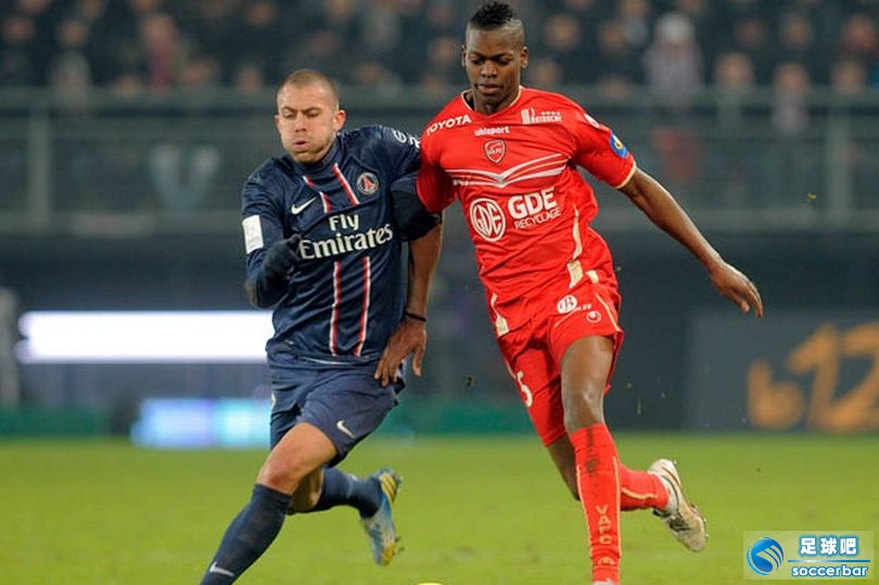 赛前突围战来临，埃因霍温围绕德甲止住颓势，媒体盛赞，轮换策略成焦点(埃因霍温理工大学相当于国内)-皇冠体育